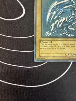 Faded Error Blue-Eyes White Dragon SDK-001 Ultra Rare YUGIOH LP - Image 3