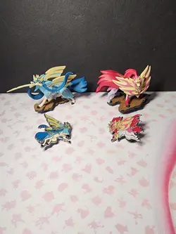Pokemon Crown Zenith Premium Figure Collection Shiny Zacian & Zamazenta + Pins - Image 1
