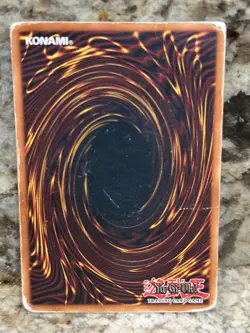 Yugioh! TCG Red-Eyes B. Dragon Ultra Rare SDJ-001 Heavy Played - Image 2