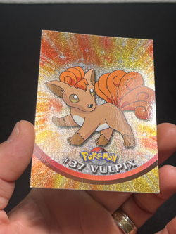 Topps Pokemon Series 1 Rainbow Foil Blue logo 1st print Vulpix #37 LP - Image 2