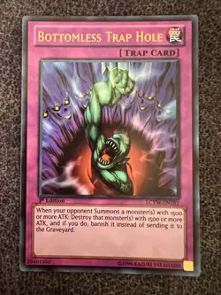 Yugioh Bottomless Trap Hole LCYW-EN181 Ultra Rare 1st Edition NM - Image 1