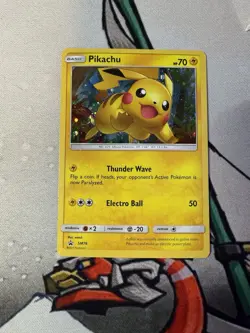 Pikachu 2017 Black Star Promo SM76 HOLO BLEED Pokemon TCG - Image 1