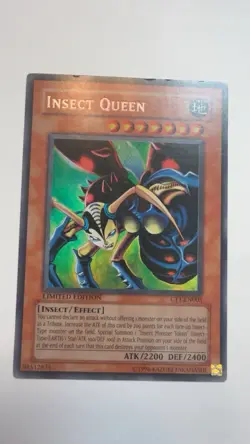 Yu-Gi-Oh Insect Queen CT1-EN005 Secret/Ultra Misprint Error Limited Edition MP+ - Image 1