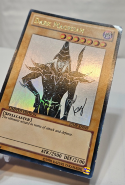Dark Magician JUMP-EN049 Ultra Rare Limited Edition Promo Yugioh 7765 - Image 3