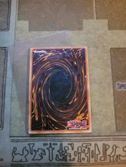 YUGIOH INVADER OF DARKNESS IOC-111 SECRET 1ST ED LP/MP 1996 HOLO BLEED - Image 3