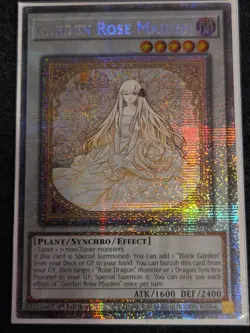 Yugioh! Garden Rose Maiden (alternate art) DOOD-EN101 STARLIGHT In Hand - Image 1