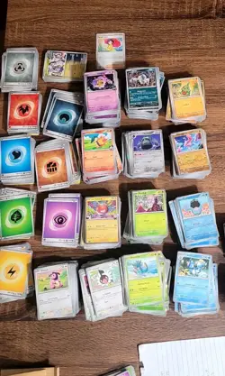 Pokemon TCG 2770 Bulk Card Lot Common Uncommon Holos Energys - Image 1