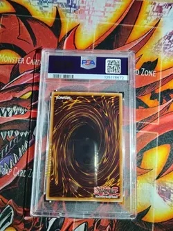 PSA 8 Yu-Gi-Oh! Blue-Eyes White Dragon CT13-EN008 Ultra Rare - Image 3