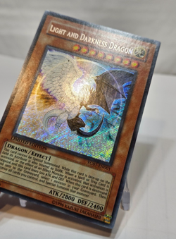 Light and Darkness Dragon YG01-EN001 Secret Rare Limited Edition Yugioh 7804 - Image 3