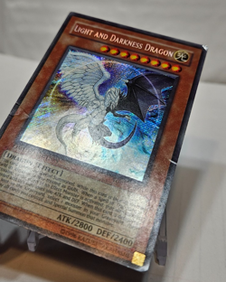 Light and Darkness Dragon YG01-EN001 Secret Rare Limited Edition Yugioh 7801 - Image 2