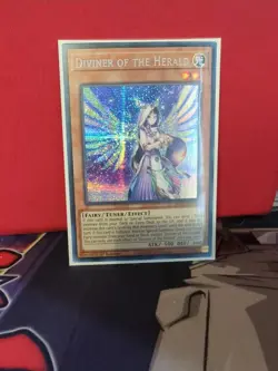 Yu-Gi-Oh! TCG Diviner of the Herald 2022 Tin of the Pharaohs Gods MP22-EN056 1st - Image 1