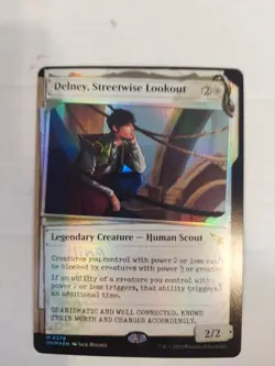 1x MTG Delney, Streetwise Lookout (Showcase, Foil) (Invisible Ink) - (MKM) #378 - Image 1