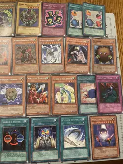 Dark Magician X4 Holographic Deck and Foil Cards, 33! YuGiOh Vintage - Image 2