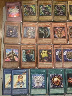 Dark Magician X4 Holographic Deck and Foil Cards, 33! YuGiOh Vintage - Image 4
