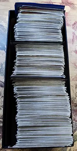 Yugioh Mint, light and heavy dam, heavily played around 500 cards shiny ones too - Image 2