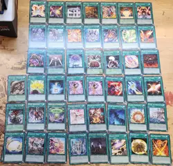 Yugioh Mint, light and heavy dam, heavily played around 500 cards shiny ones too - Image 3