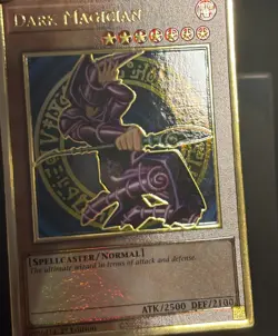 2020 YU-GI-OH MAXIMUM GOLD 1st EDITION DARK MAGICIAN MAGO-EN002 - Image 4