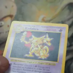 Kadabra Shadowless 32/102 Pokemon Base Set DAMAGED Single Card TCG - Image 2