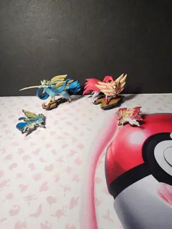Pokemon Crown Zenith Premium Figure Collection Shiny Zacian & Zamazenta + Pins - Image 1