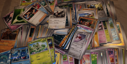 Pokemon 713 Pokemon TCG Trading Cards Collection Bulk Lot Various Sets + Tin - Image 1