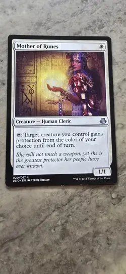 Mother of Runes Duel Decks: Elspeth vs. Kiora Regular L P - Image 1