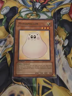 Marshmallon DPYG-EN015 Duelist Pack: Yugi-1st Edition 1st Edition - Image 1