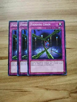 Yu-Gi-Oh! - Fiendish Chain 3X - Full Playset - Image 1