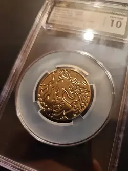 2022 POKEMON COIN GIGANTAMAX CHARIZARD CGC 10 GEM MINT ULTRA PREMIUM VIII RARE - Image 2