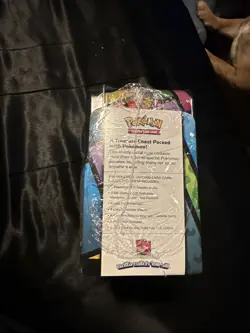 Pokemon 2021 Eevee Collector Chest 3 Promo Cards - 5 Booster Packs (SEALED) - Image 4