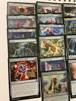 MTG Marvel's Spider-Man Lot Of Green Cards, UC, C, Rare’s, And x2 Foils - Image 3