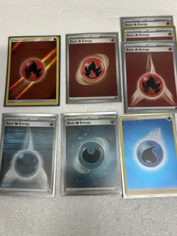 Pokemon Collection Lot Holo Energy 16 total cards - Image 2