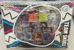 2017 RELEASE BRAND NEW SEALED! Pokemon TCG Team Skull Pin Collection Box - Image 4