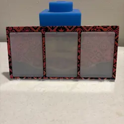 Pokemon TCG: Three Card Protector Display Magnetic Ultra RED - Image 1