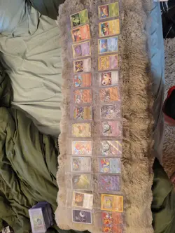 585 Pokemon Bulk Lot SIR EX Pokeball Vintage Cards - Gradeable Collection - Image 1