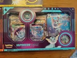 Pokemon Eeveelution Vmax Premium Collection Vaporeon Flareon Jolteon Set of 3 - Image 3