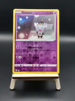 Gothita - 073/189 - Reverse Holo - Pokemon Sword & Shield: Darkness Ablaze - Image 1