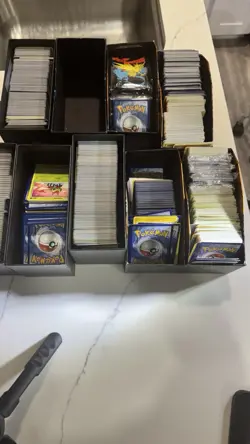 Pokemon 1000+ Pokemon TCG Trading Cards Collection - Image 5
