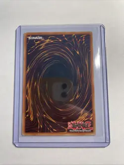 Yugioh: Red-Eyes Zombie Dragon (Ultra Rare 1st Edition) SDZW-EN001 - Image 2