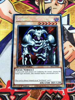 Summoned Skull sbc1-eni01 1st Edition (NM+) Secret Rare Yu-Gi-Oh! - Image 1