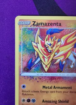 Zamazenta #102/185 Vivid Voltage Amazing Rare Holo Pokemon TCG - Image 3