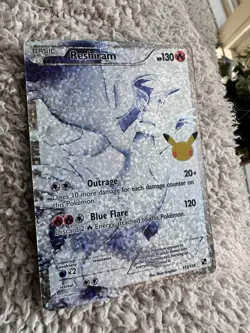Reshiram 113/114 Celebrations Classic Collection Pokemon 2021 - Image 2