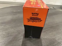 Pokemon Vivid Voltage ETB Elite Trainer Box, Sealed 820650807688 - Image 5