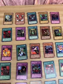 Yugioh Vintage Lot Of 25 Yu-Gi-Oh! Cards!! ! - Image 3