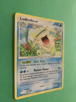 Ludicolo 13/132 Holo Rare Diamond & Pearl Secret Wonders Pokemon Card 2007 NM - Image 2