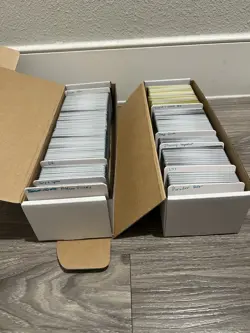 Pokemon Bulk Lot Assorted Sets, Common/Reverse Holos/Energy 1000+ Cards - Image 1