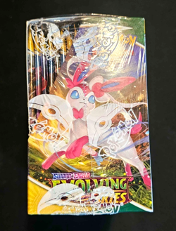 Pokemon Sword & Shield Evolving Skies Booster Box -NEW SEALED- with Acrylic Case - Image 3