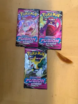 Pokemon - SWSH Fusion Strike - 3 Booster Packs - Image 1