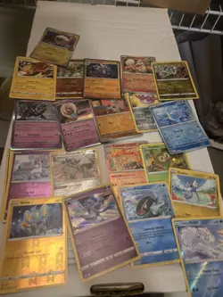Pokemon TCG Massive Lot of Holos, Reverse Holos, & Rares. S&M, SWSH, and S&V 1a - Image 3