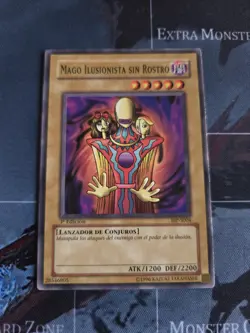 illusionist faceless mage Spanish Yu-Gi-Oh Common Monster 1st Edition Pegasus - Image 1