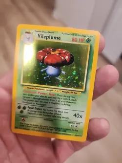 Vileplume 15/64 Non-Holo Rare 1st Edition Jungle Set Pokemon Card WOTC 1999 - Image 2